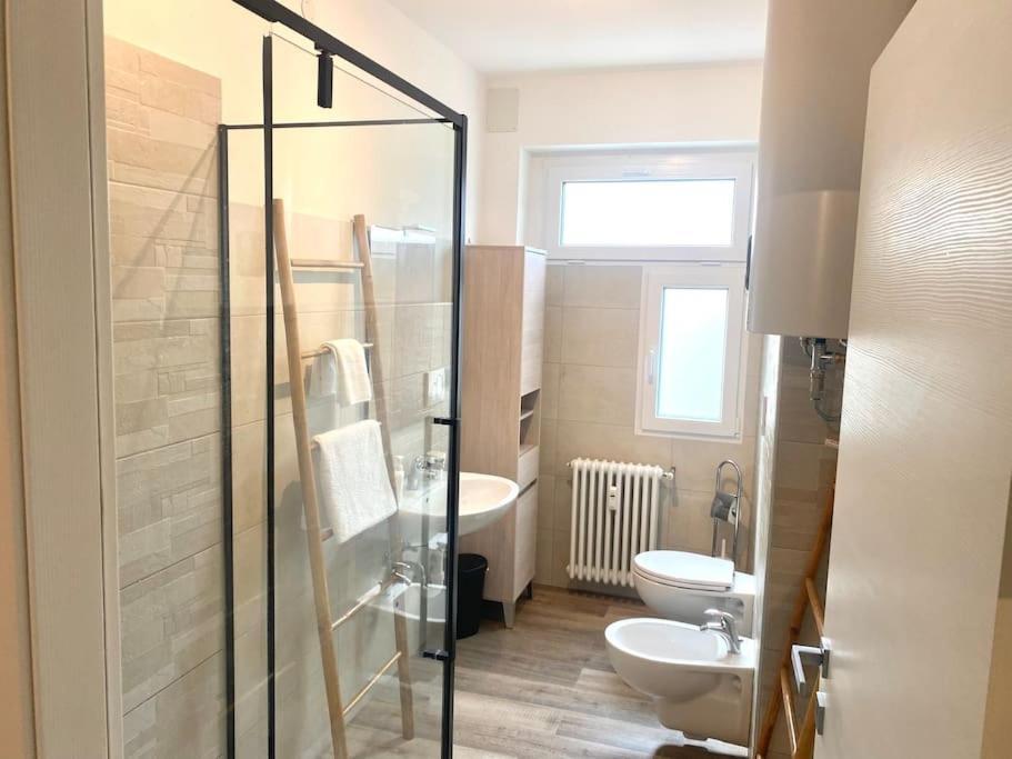 טרנטו 10Min From Center, 3 Bedroom Apartment With Balcony מראה חיצוני תמונה